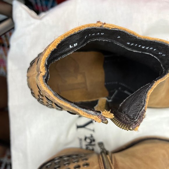 NWOT Liberty Black Studded Boots - Picture 14 of 16